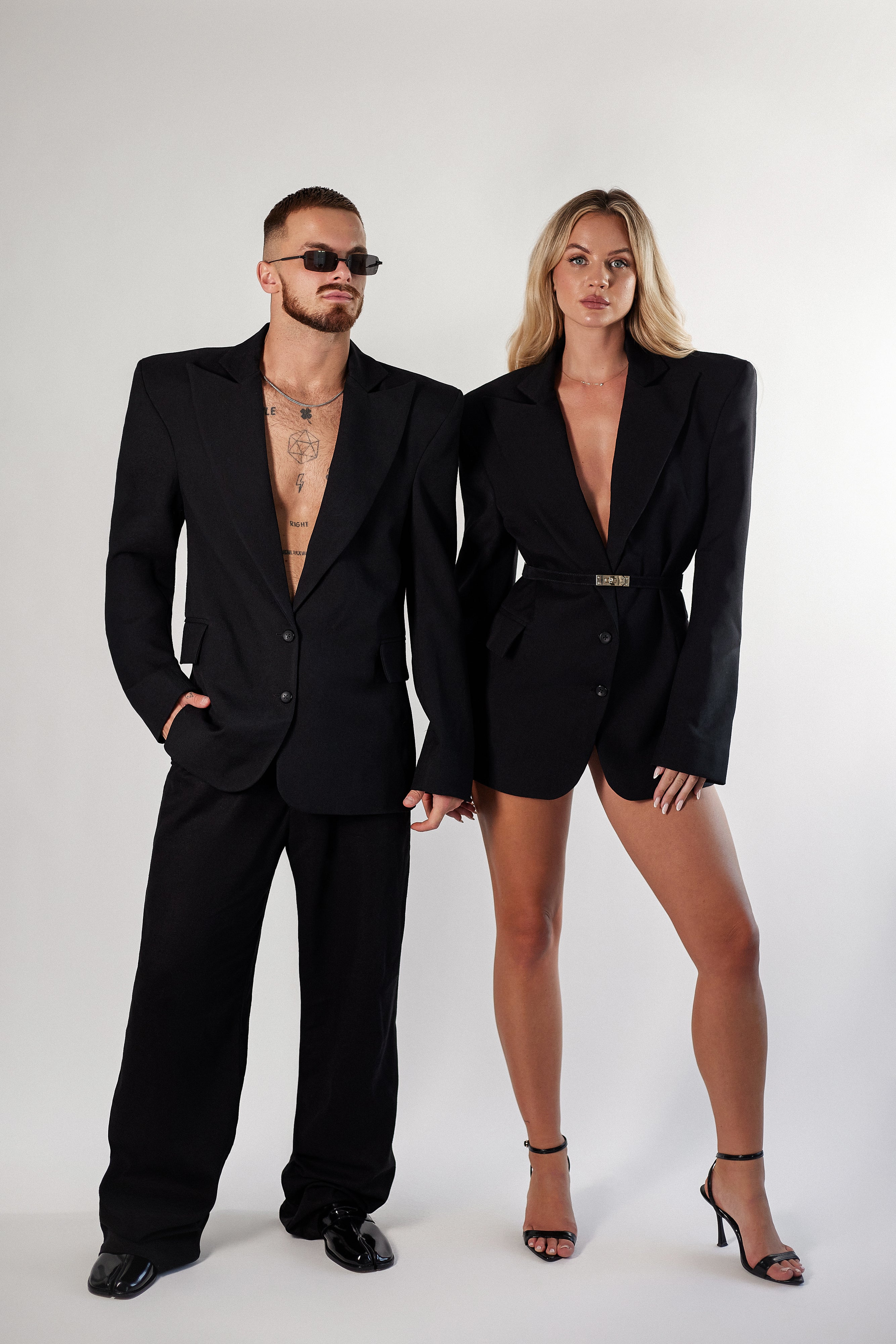 Czarna marynarka sukienka Paris – mocne ramiona, wełna | Vaulte The Label