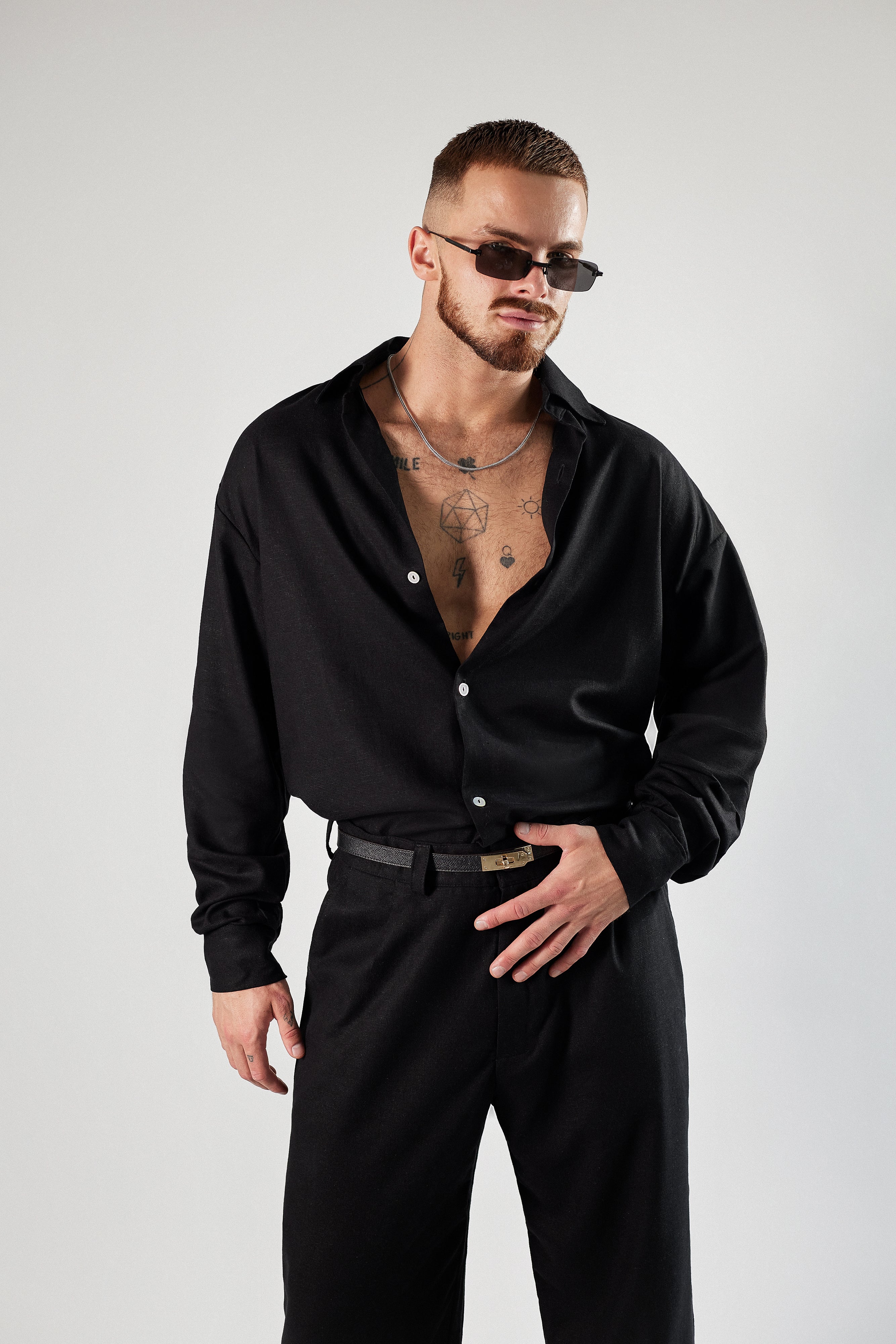 Męski biały komplet z lnu - koszula i spodnie - dwa kolory