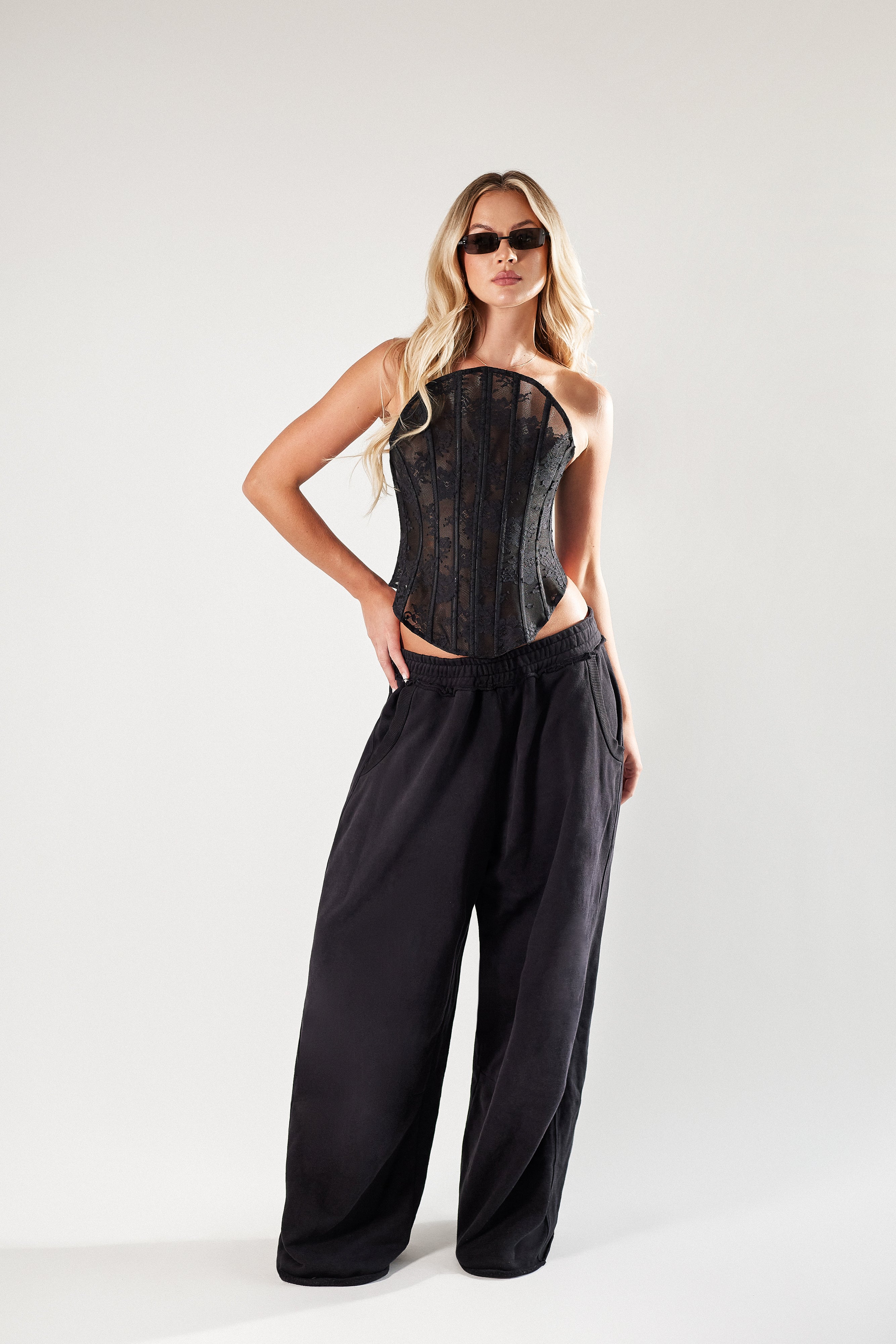 Czarne spodnie overisze z bawełny. Unisex