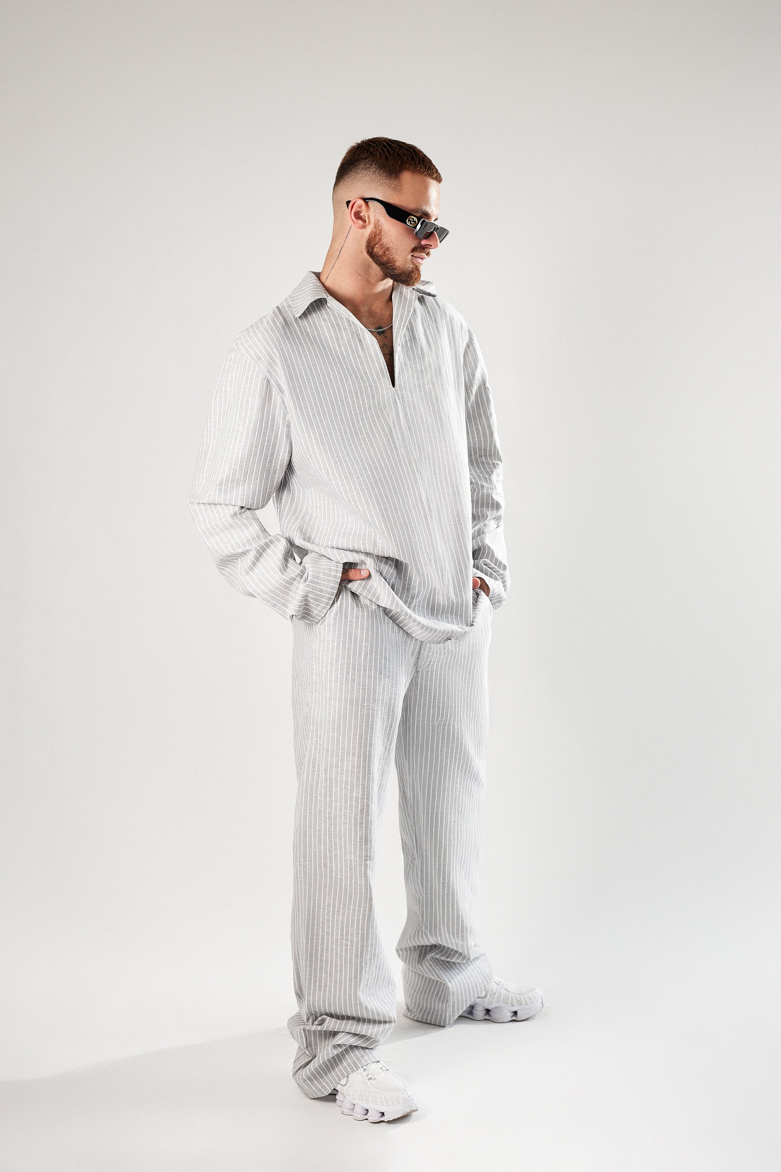 Lniany komplet w szary prążek