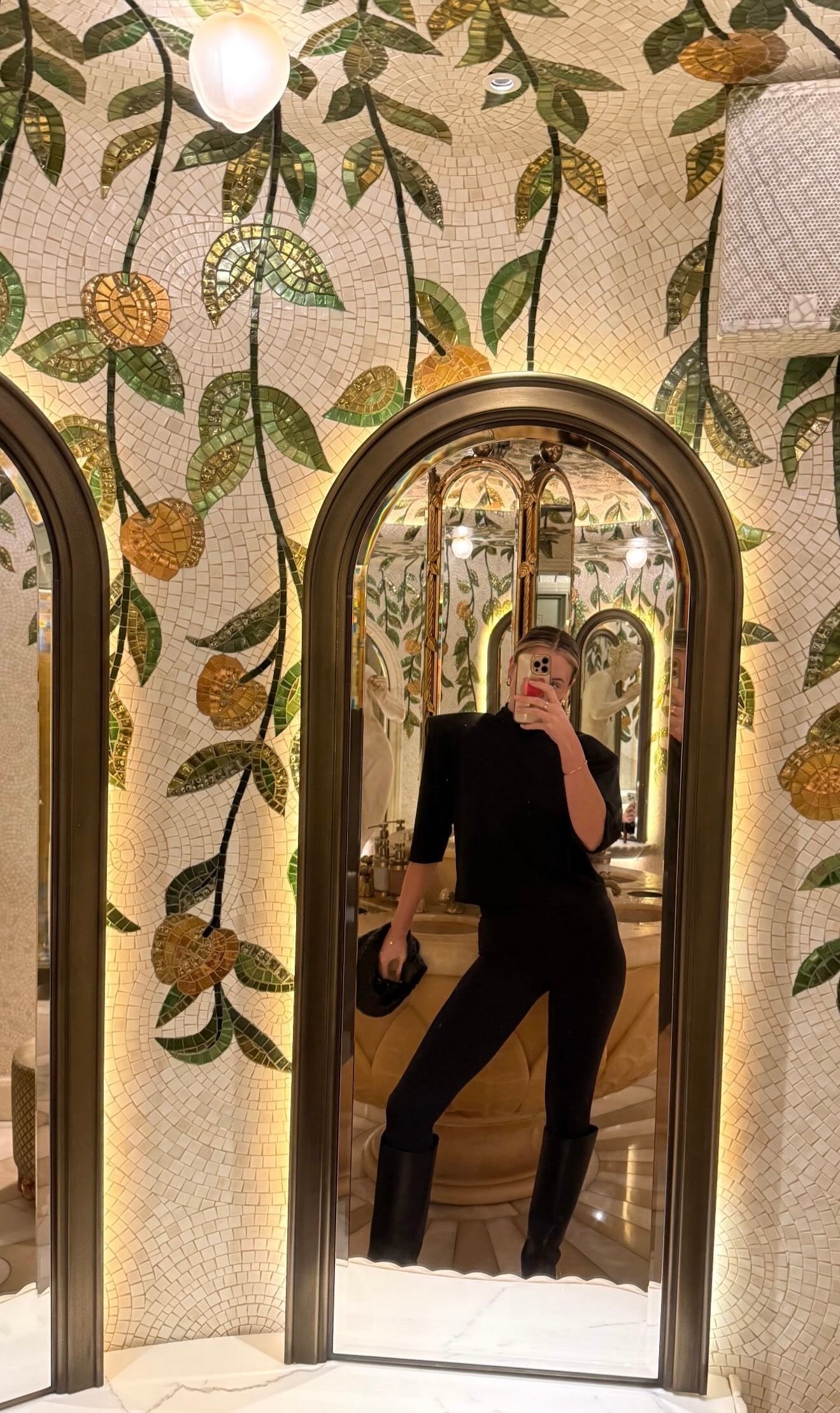 T-shirt SCULPT Vaulte - czarny