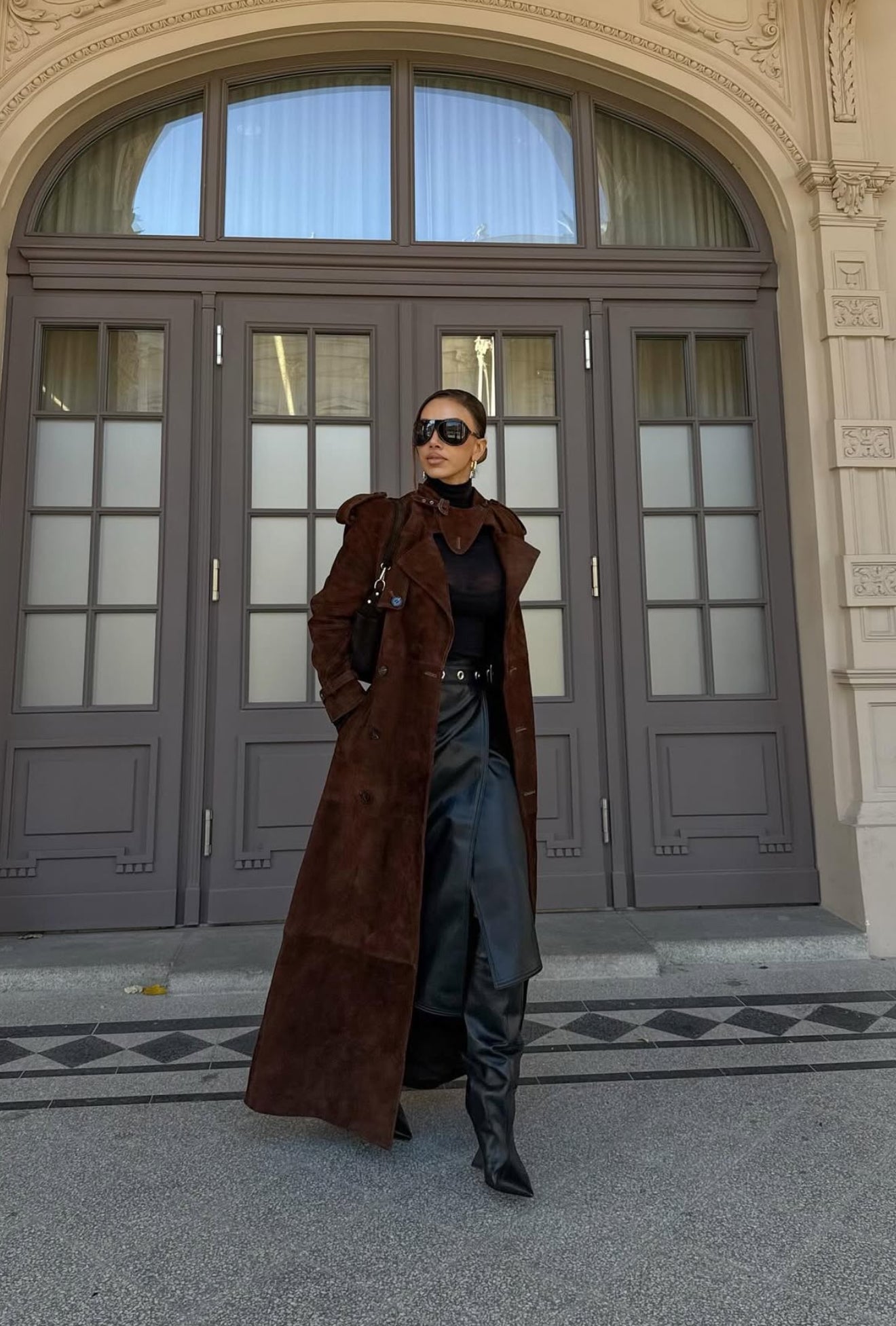 Skórzany, Maxi płaszcz o kroju sukienki z paskiem. Kilka kolorów. Skóra lub zamsz