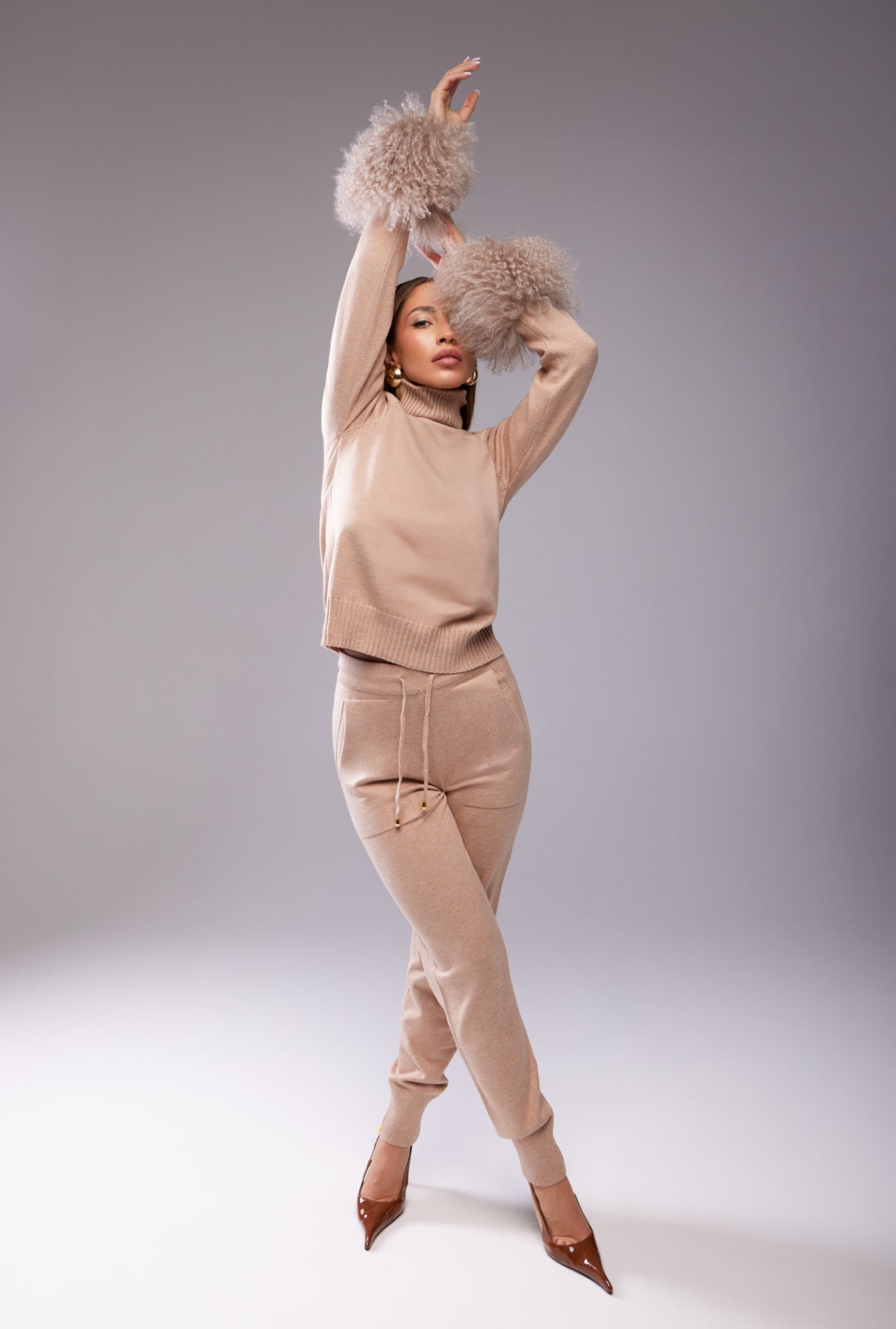 Dres ICON z Kaszmiru z odpinanymi mankietami